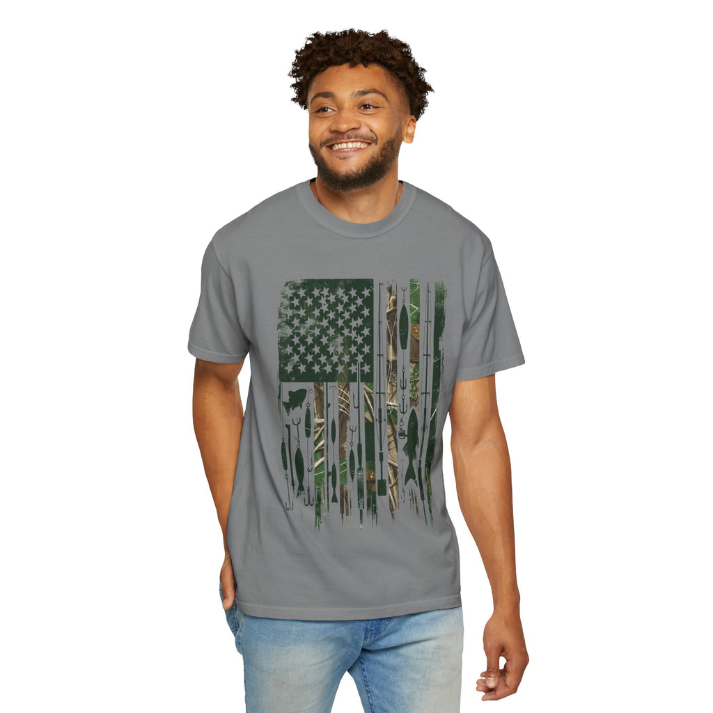 Fishing Flag Men's T-Shirt — Camo American Flag with Fish & Lures